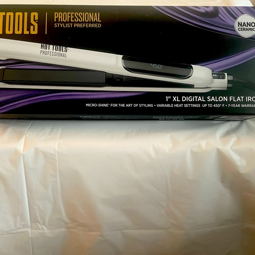 Hot Tools Flat Iron